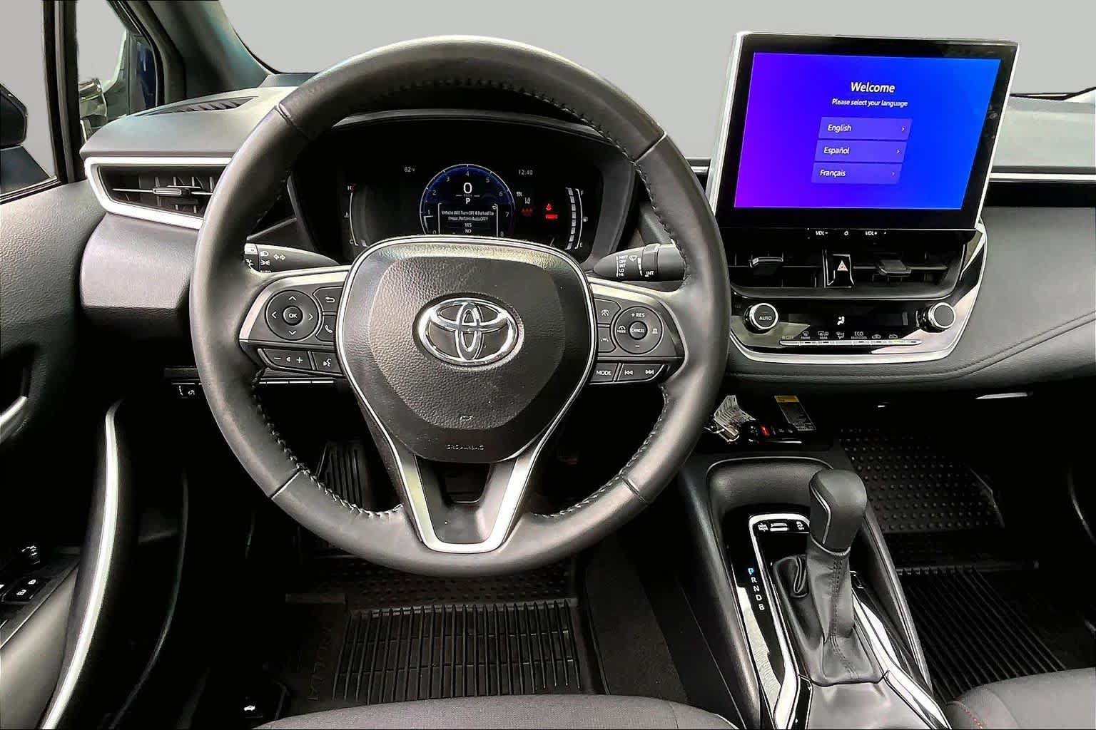 Certified 2025 Toyota Corolla SE w/ SE Premium Package FWD image 6