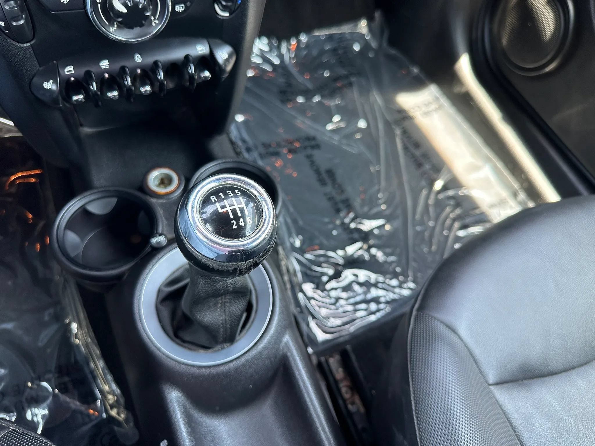 Used 2011 MINI Cooper Convertible FWD image 16