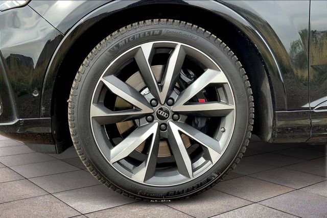 Used 2023 Audi SQ7 Premium Plus w/ Executive Package image 9