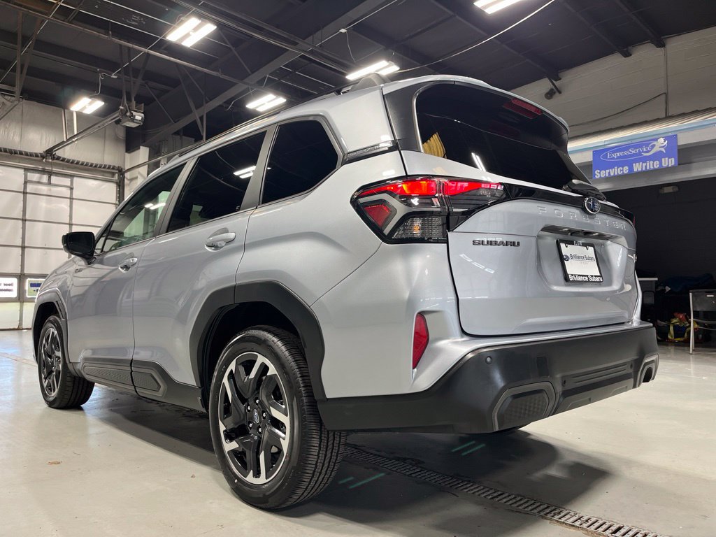 Used 2026 Subaru Forester Limited AWD/4WD image 5
