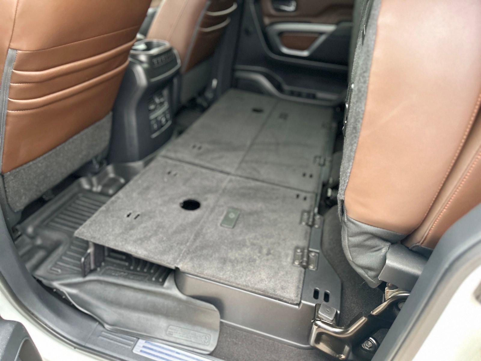 Used 2018 Nissan Titan Platinum Reserve w/ Platinum Utility Package image 38