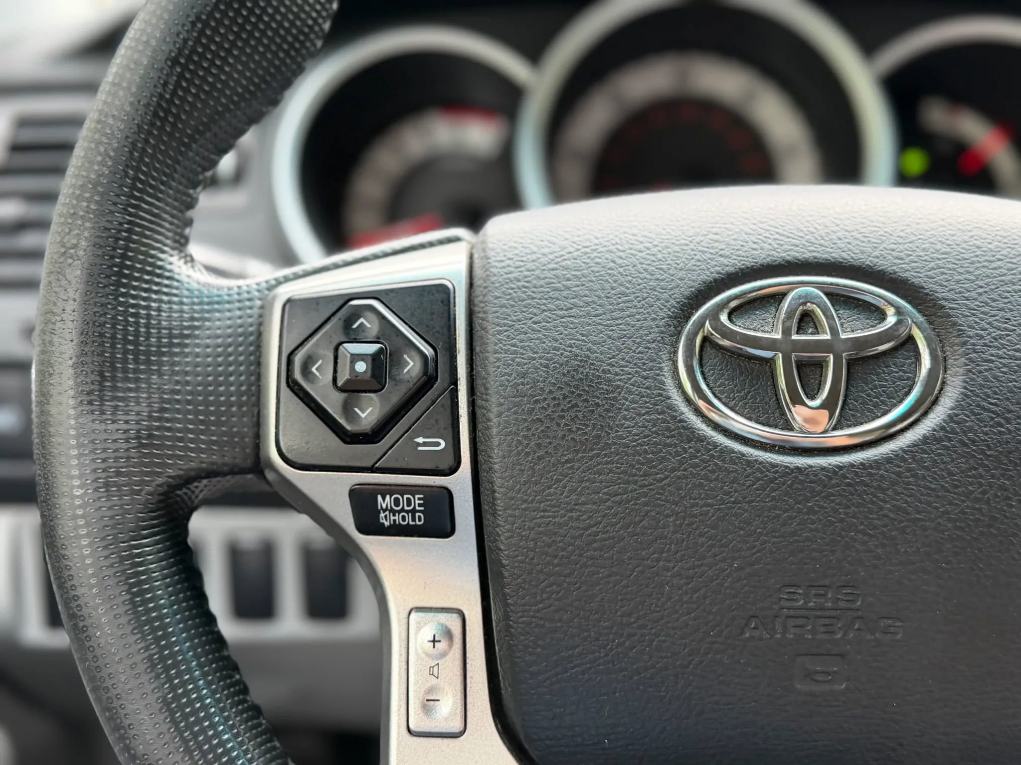 Used 2015 Toyota Tacoma PreRunner w/ SR5 Package RWD image 28