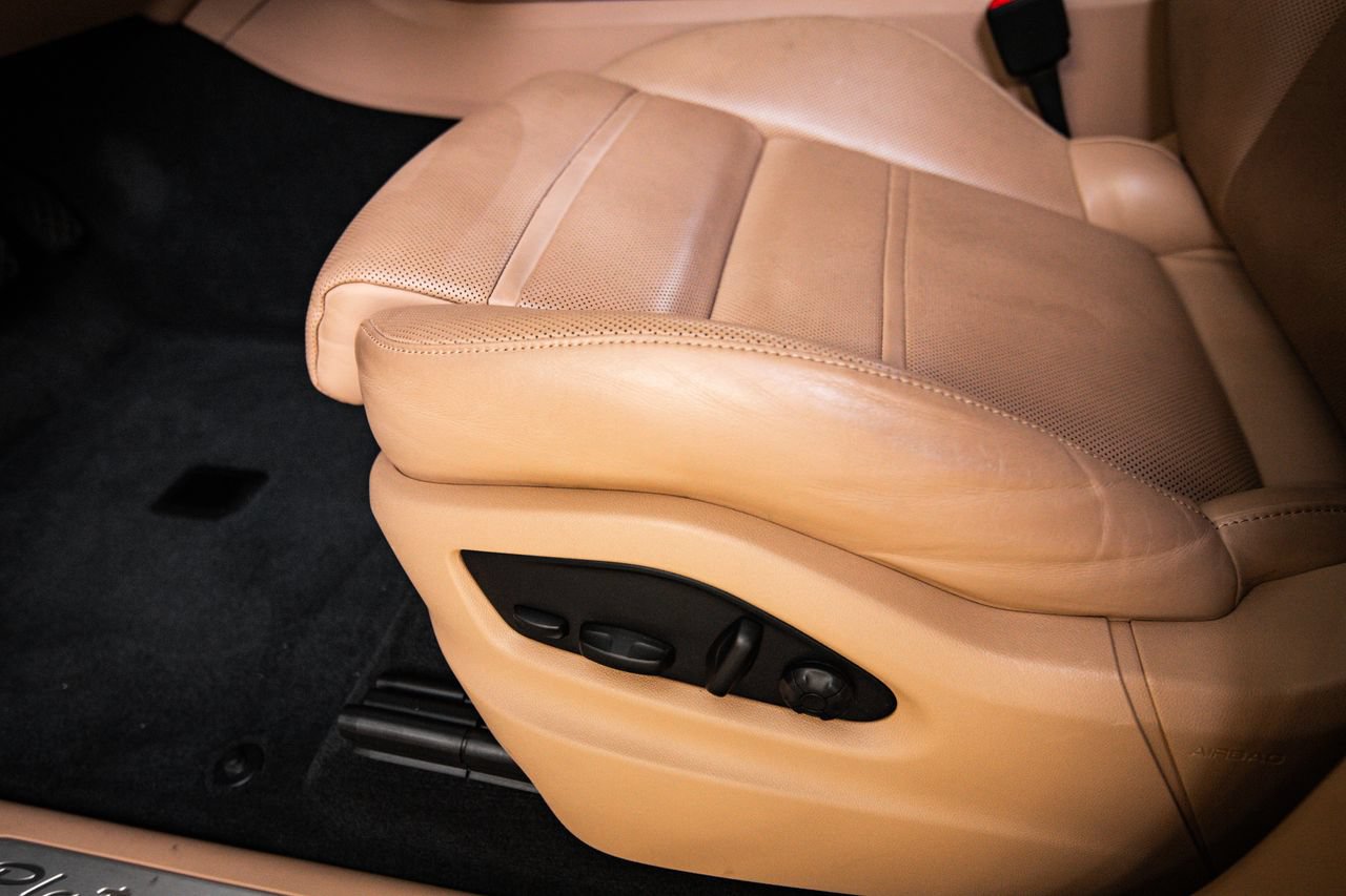 Certified 2023 Porsche Cayenne Platinum Edition AWD/4WD image 14