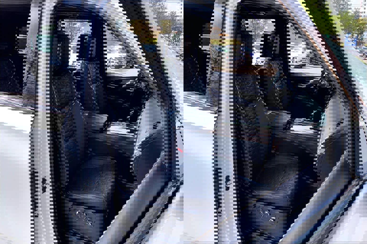 Used 2023 Cadillac Escalade Sport Platinum w/ LPO, Floor Liner Package image 9