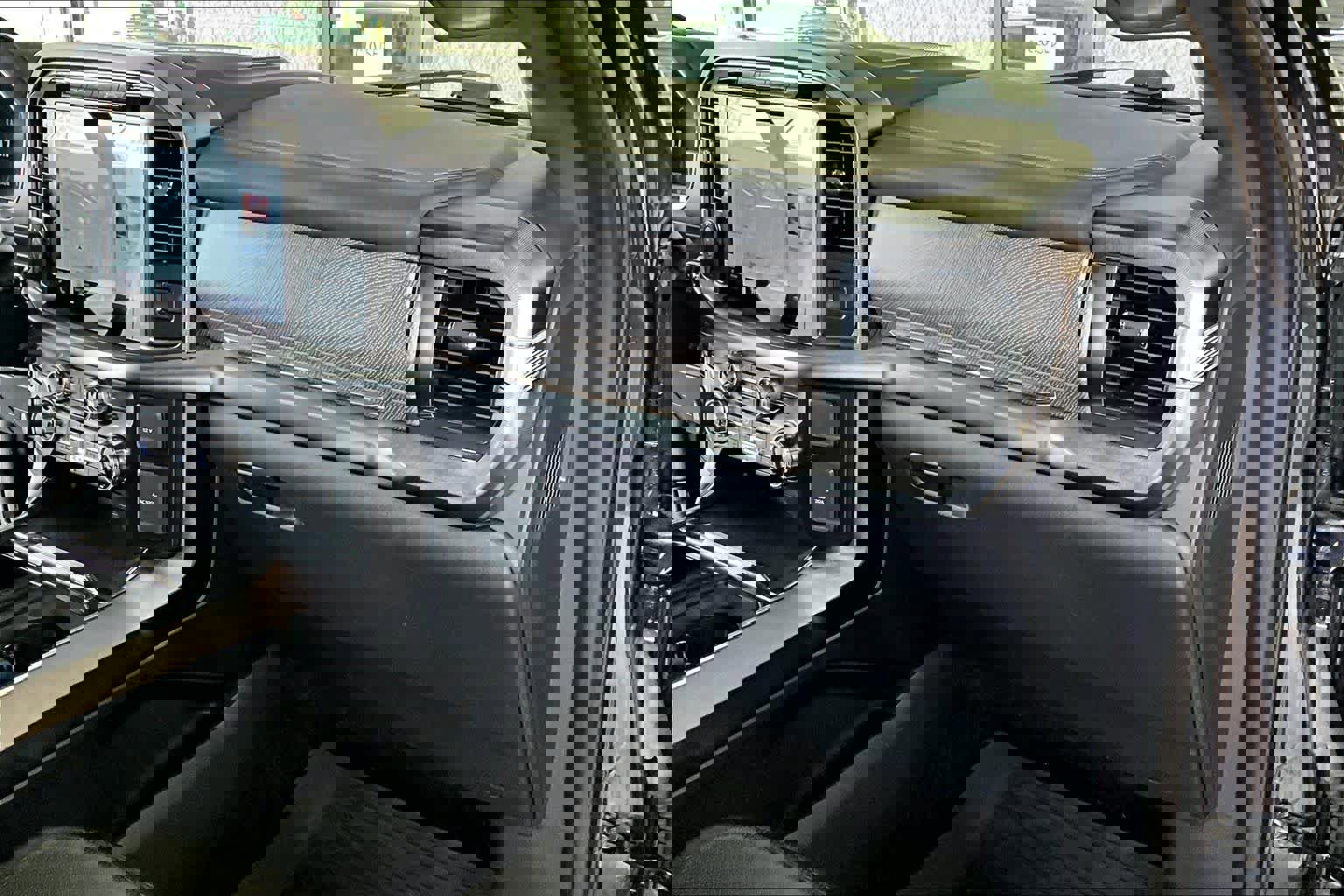 Used 2022 Ford F150 Platinum w/ Equipment Group 701A High image 18