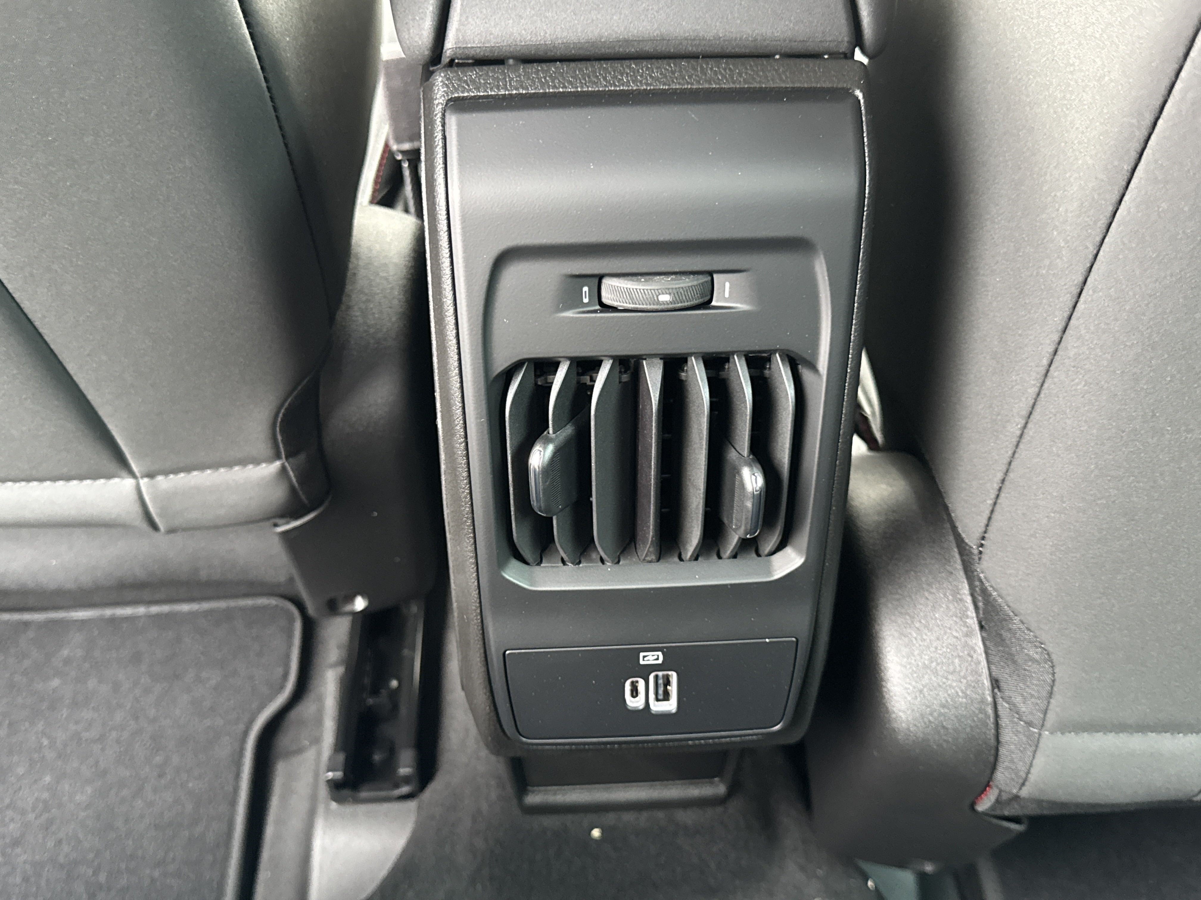 New 2025 Dodge Hornet GT w/ Cold Weather Group AWD/4WD image 22