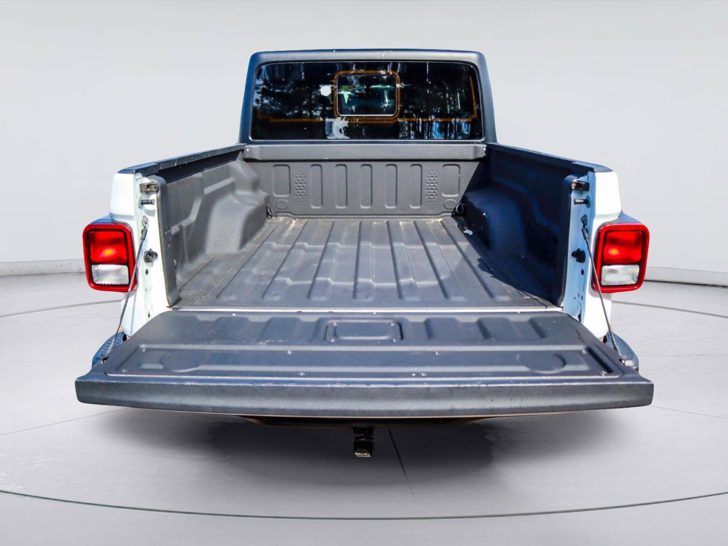 Used 2023 Jeep Gladiator Sport AWD/4WD image 6
