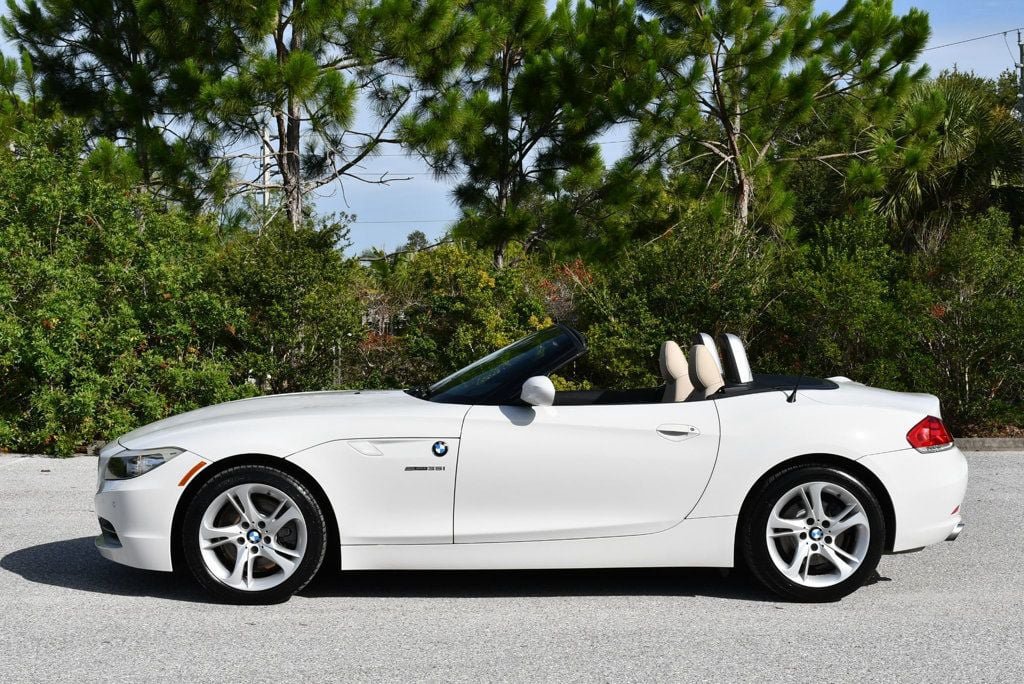 Used 2012 BMW Z4 sDrive35i RWD image 3