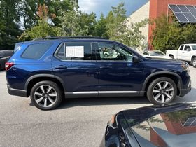 Used 2023 Honda Pilot Elite image 4