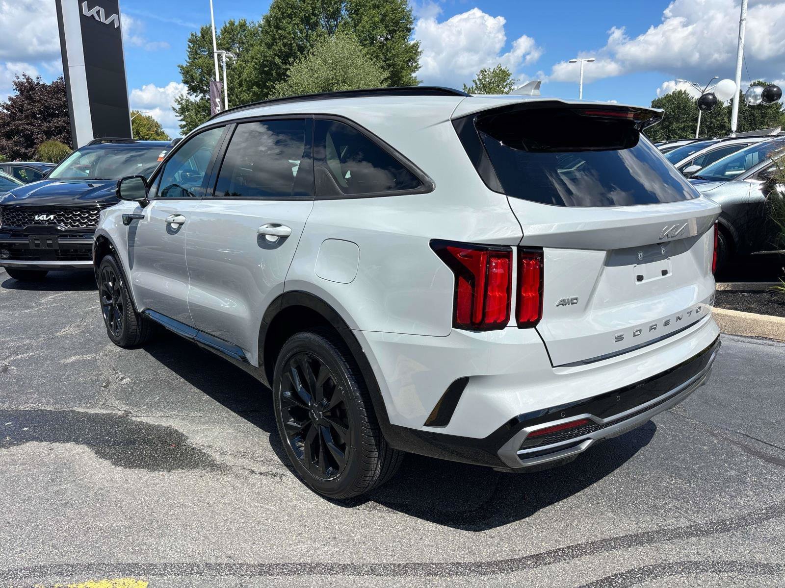 Used 2022 Kia Sorento SX AWD/4WD image 3