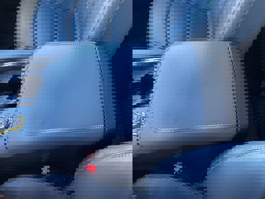 Used 2021 Buick Enclave Premium w/ Sun and Sites Package image 37