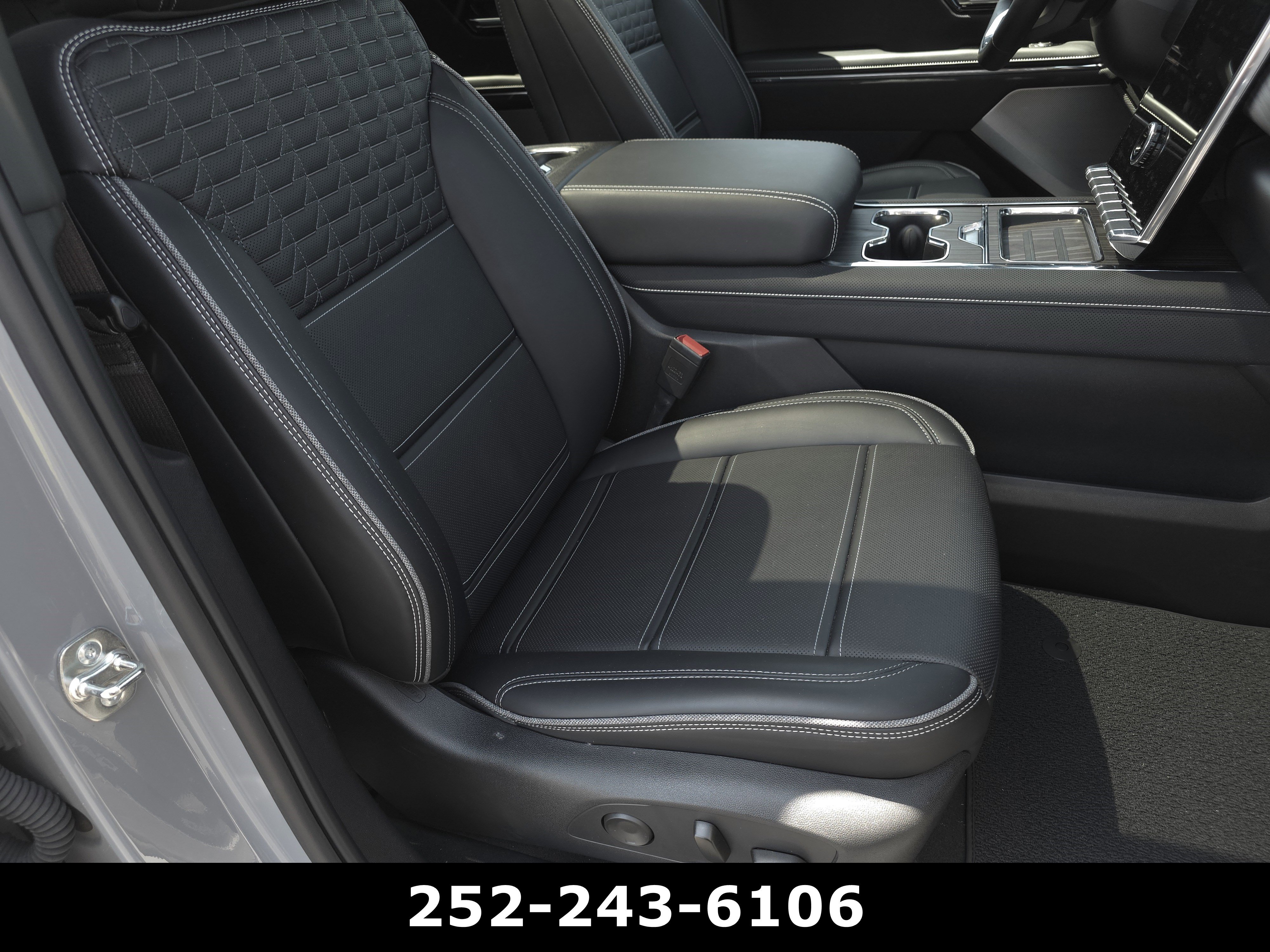 Used 2025 GMC Sierra EV Denali AWD/4WD image 25