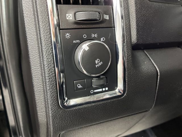 Used 2014 RAM 1500 Laramie w/ Convenience Group image 34