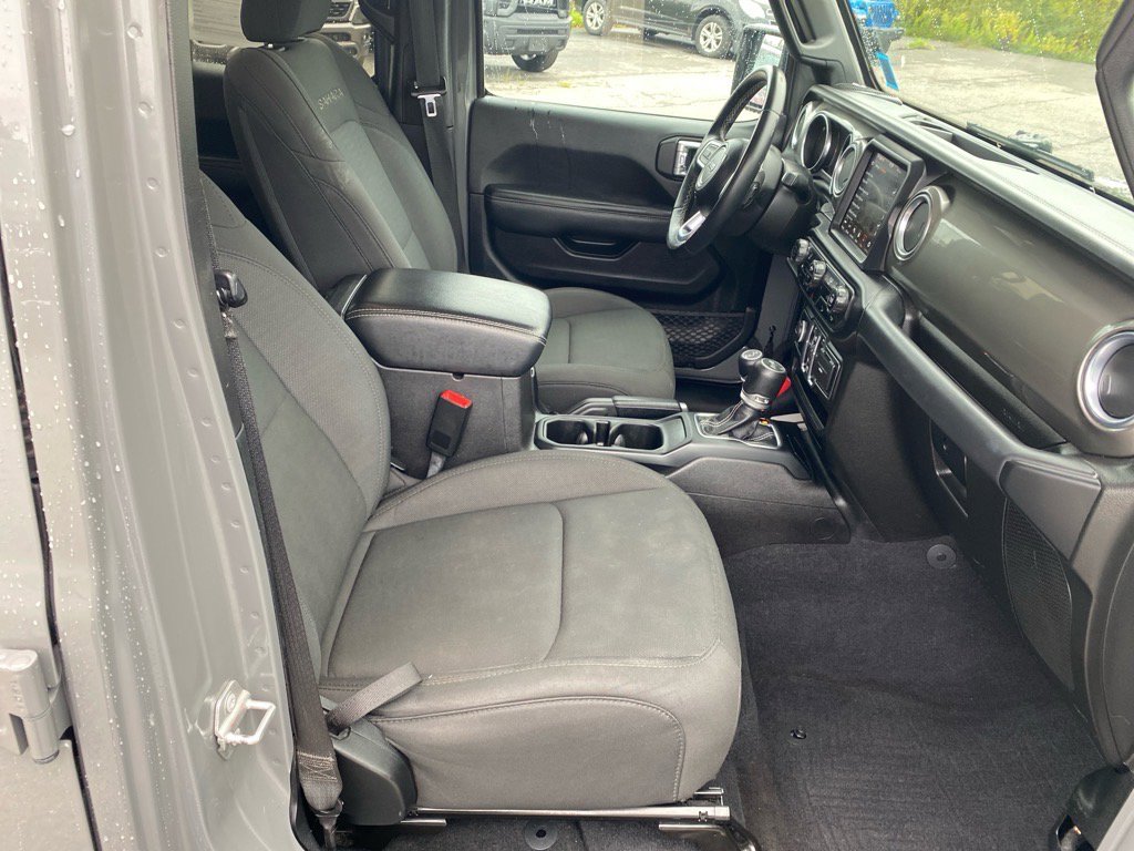 Used 2020 Jeep Wrangler Unlimited Sahara w/ Uconnect 4C Nav & Sound Group image 25