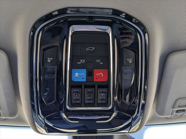Certified 2022 Jeep Grand Cherokee Summit w/ Adv Protech Group IV AWD/4WD image 77