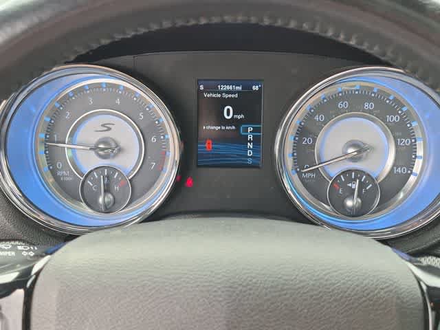 Used 2014 Chrysler 300 S AWD/4WD image 32
