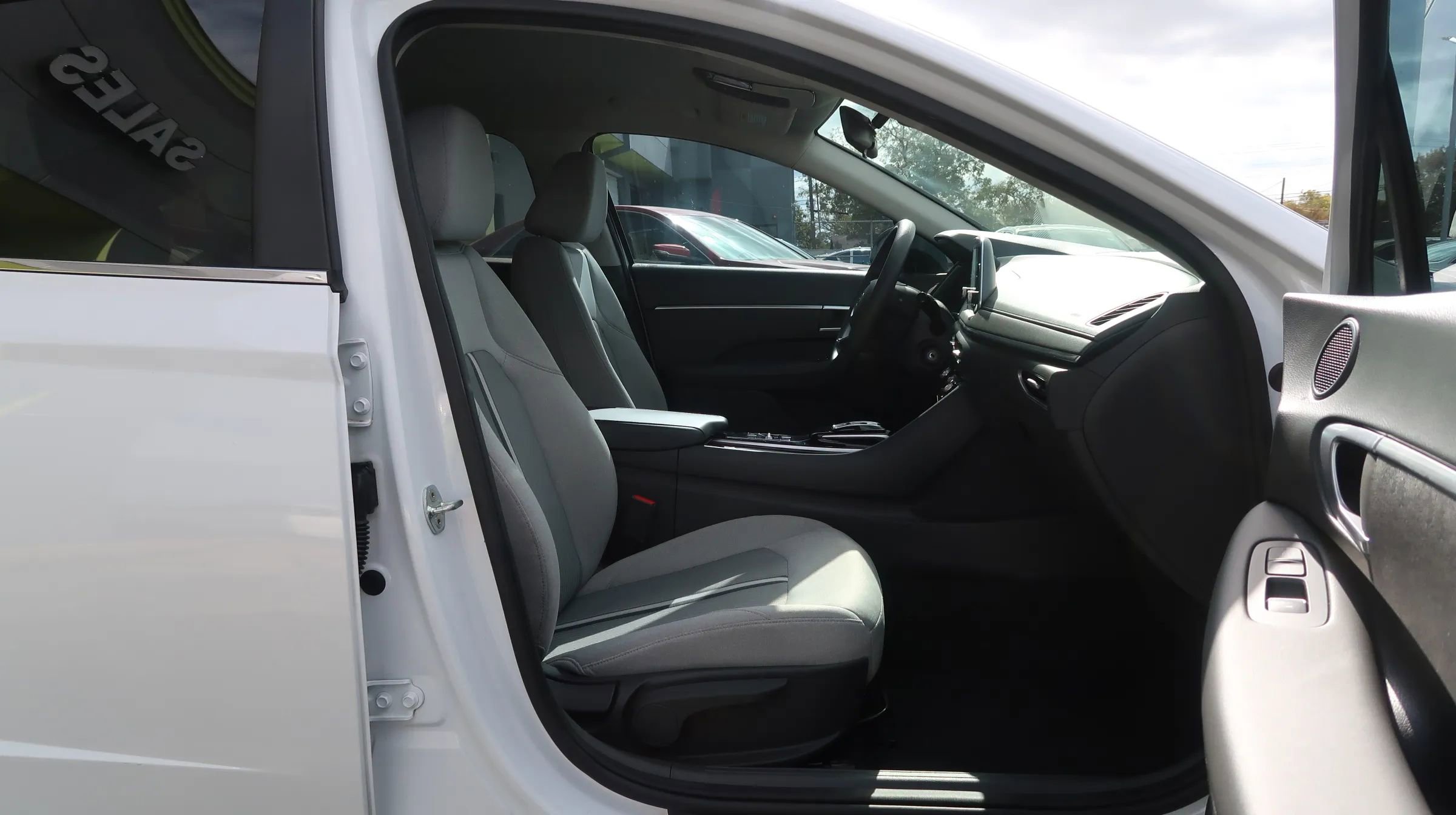 Used 2022 Hyundai Sonata SE FWD image 25