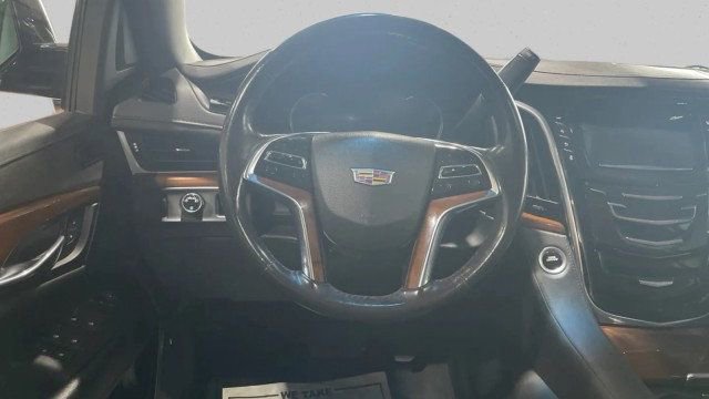 Used 2019 Cadillac Escalade Luxury image 15