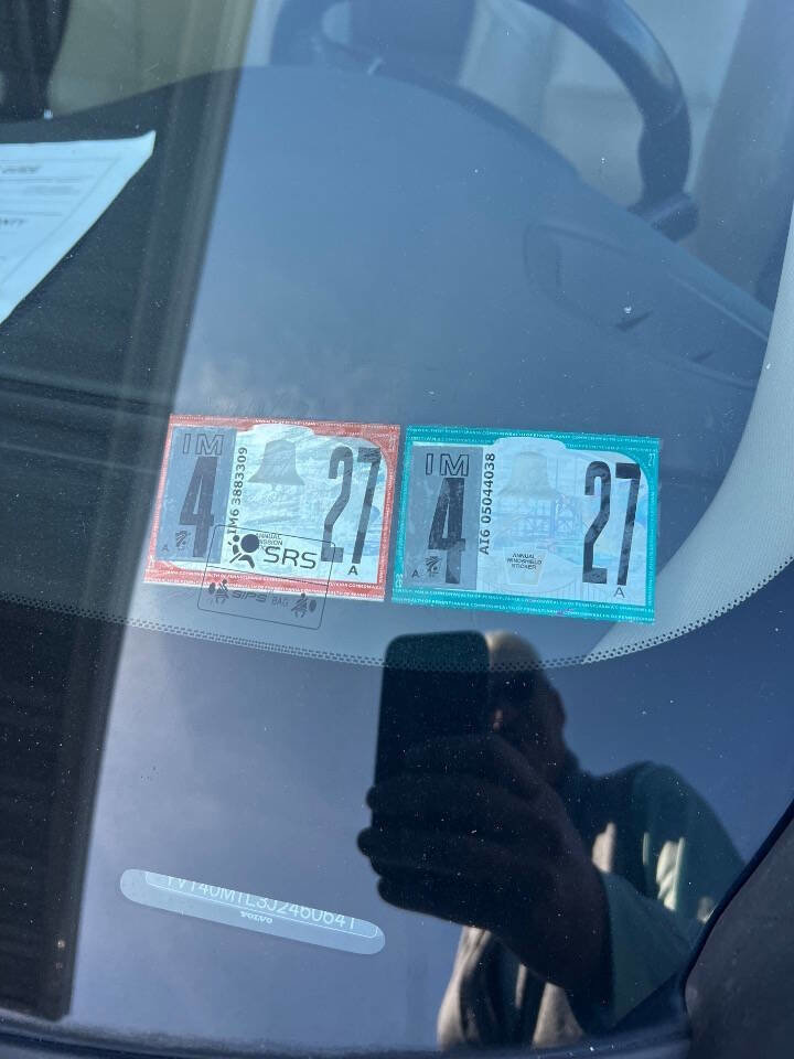 Used 2018 Volvo S60 T5 Dynamic w/ Vision Package image 6