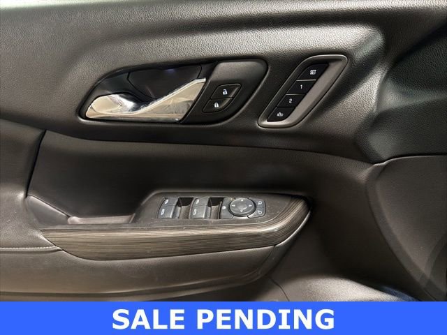 Used 2017 GMC Acadia SLT image 25
