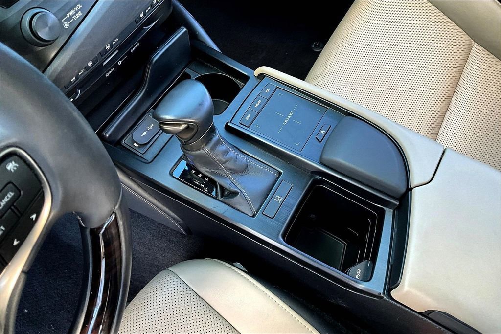 Used 2020 Lexus ES 350 w/ Premium Package image 18