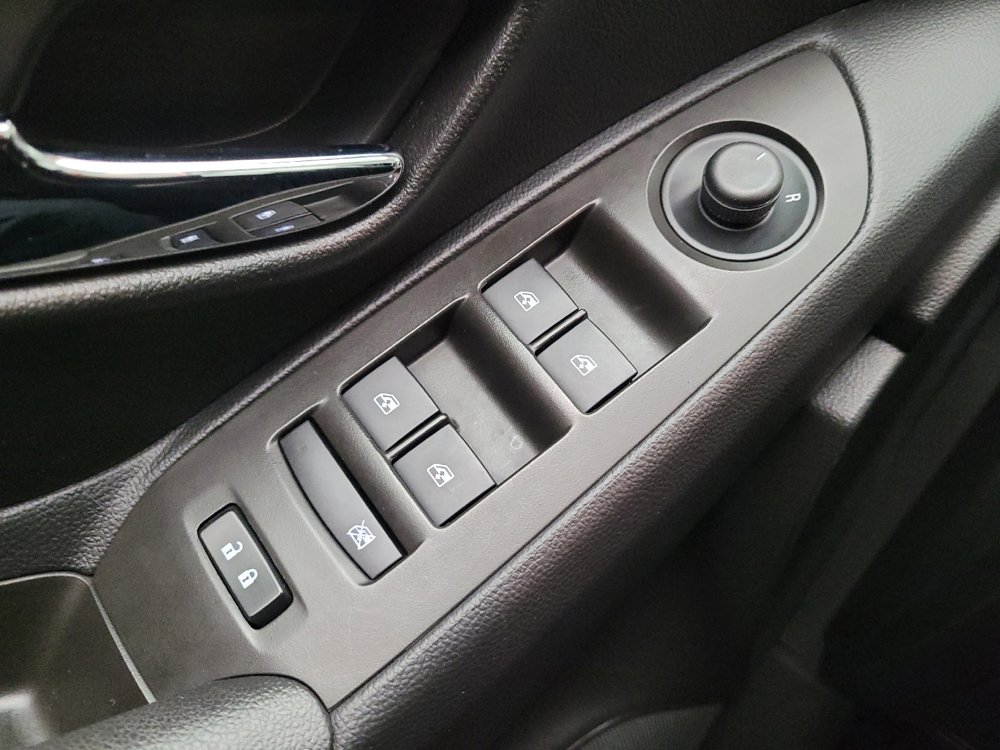 Used 2017 Chevrolet Trax LT w/ LT Convenience Package image 27