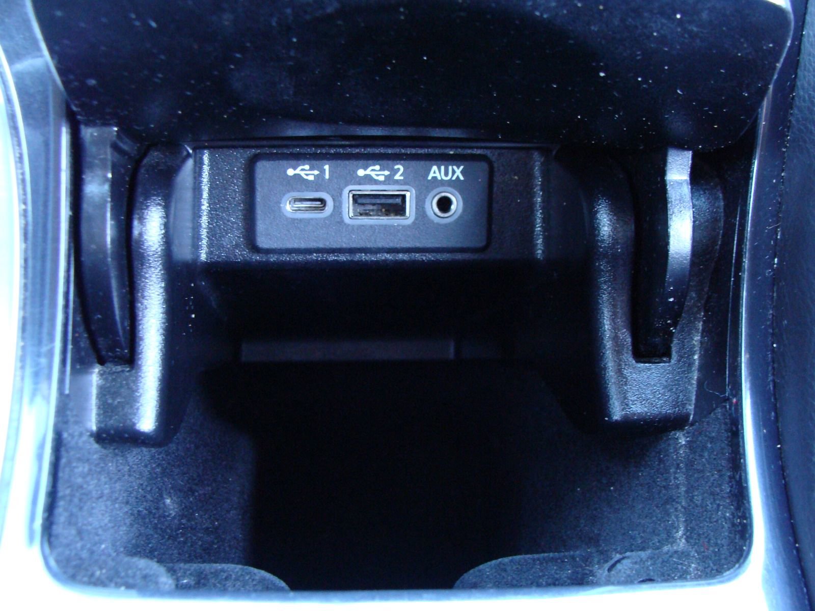 Used 2020 Nissan Maxima 3.5 SV w/ Floor Mat Group FWD image 26