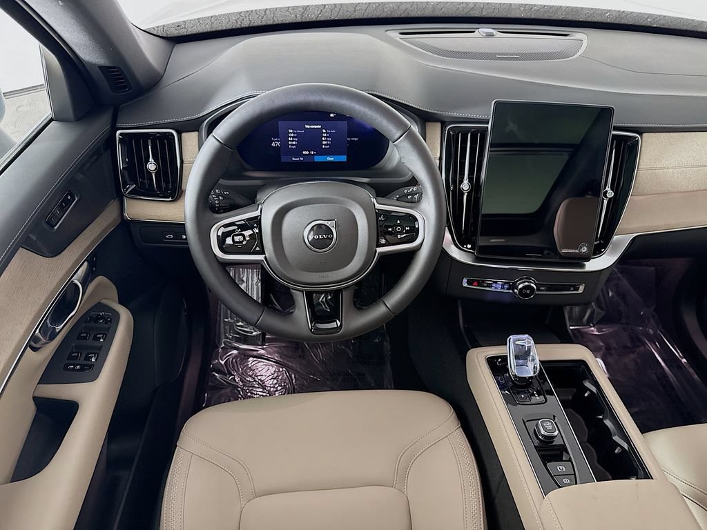 New 2026 Volvo XC90 T8 Plus w/ Protection Package Premier AWD/4WD image 24