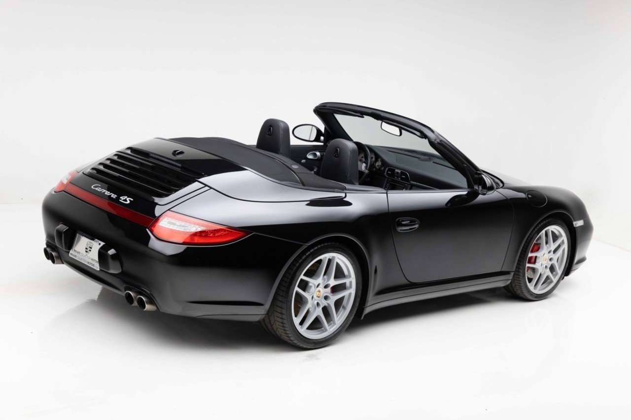 Used 2009 Porsche 911 Carrera 4S AWD/4WD image 3