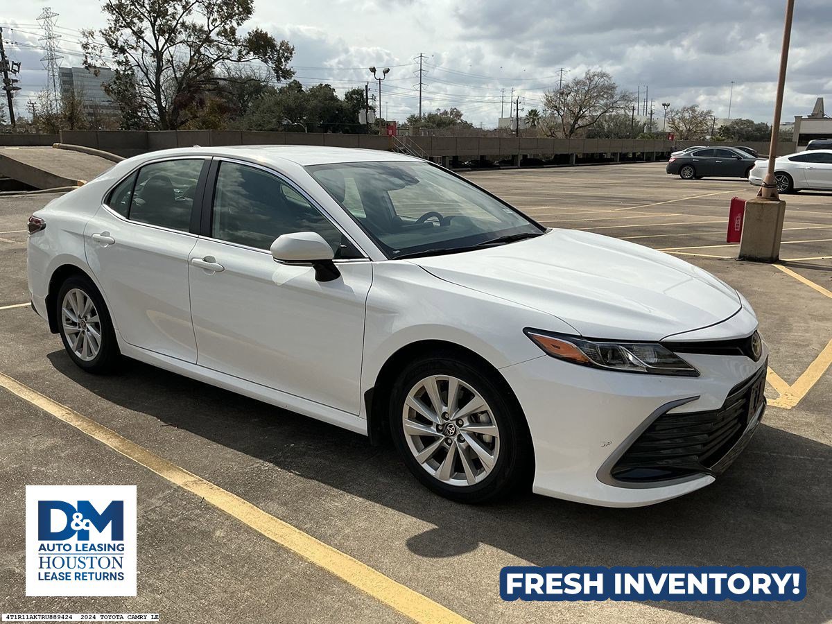 Used 2024 Toyota Camry LE image 1