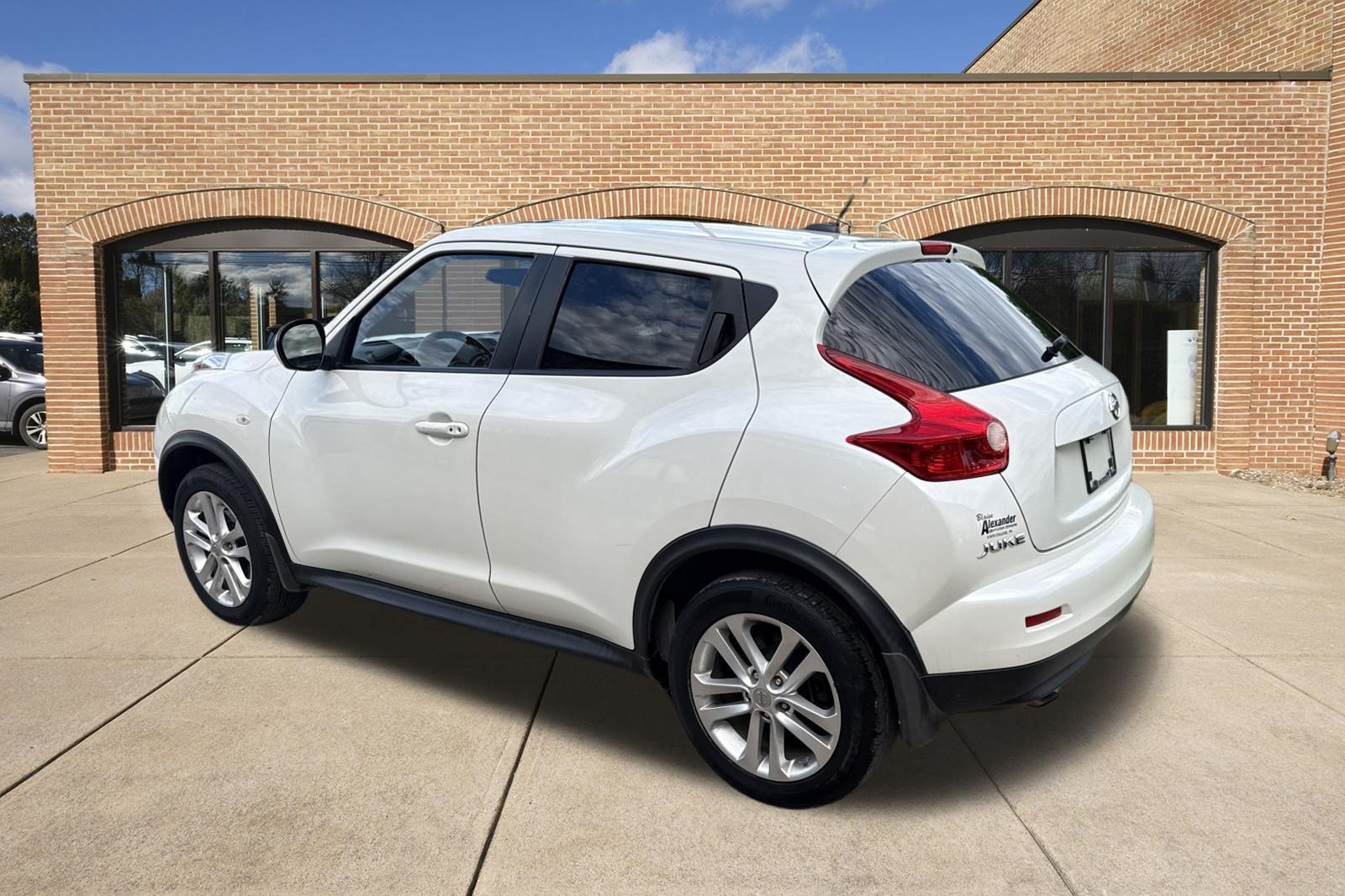 Used 2013 Nissan Juke SV AWD/4WD image 6