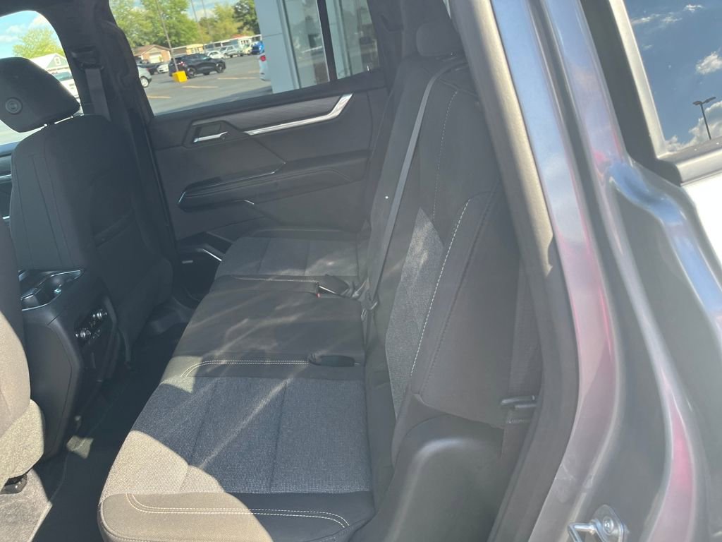 Used 2025 GMC Acadia Elevation image 22