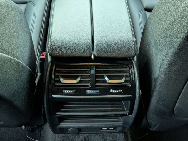 Used 2020 BMW 530e image 19