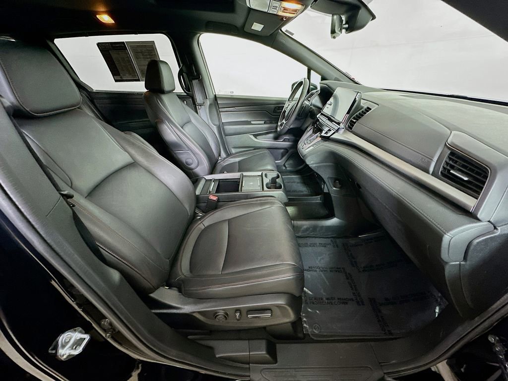 Used 2025 Honda Odyssey Sport-L image 12
