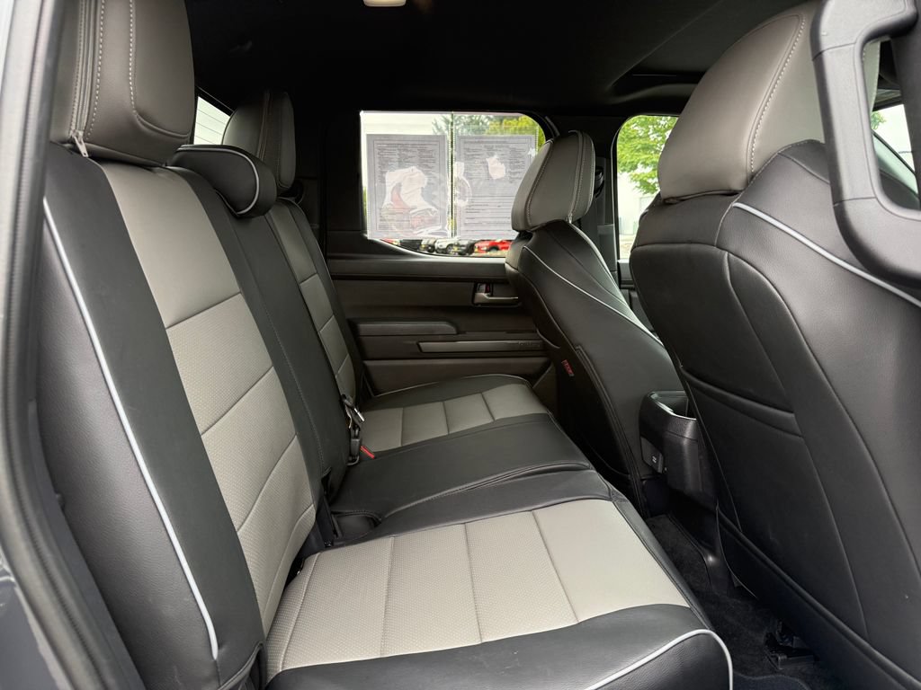 Used 2024 Toyota Tacoma TRD Sport AWD/4WD image 12