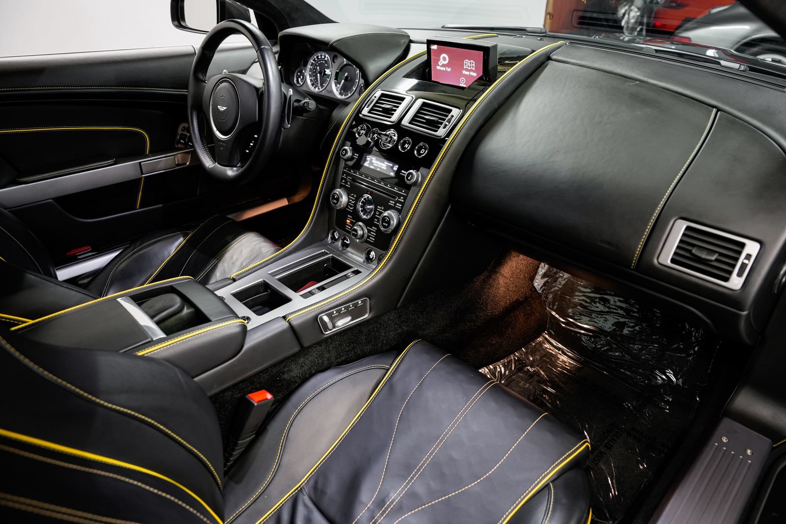 Used 2014 Aston Martin DB9 Coupe RWD image 27