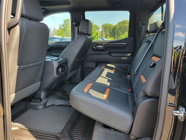 Used 2023 GMC Sierra 1500 AT4 w/ AT4 Premium Package image 18