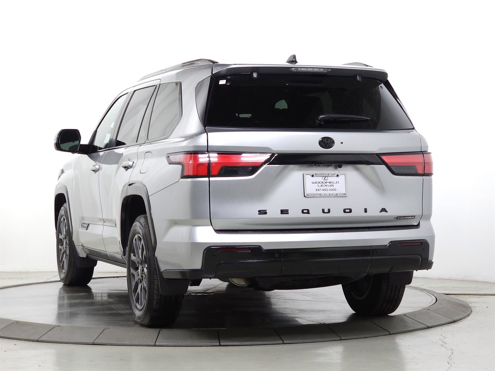 Used 2025 Toyota Sequoia Platinum image 6