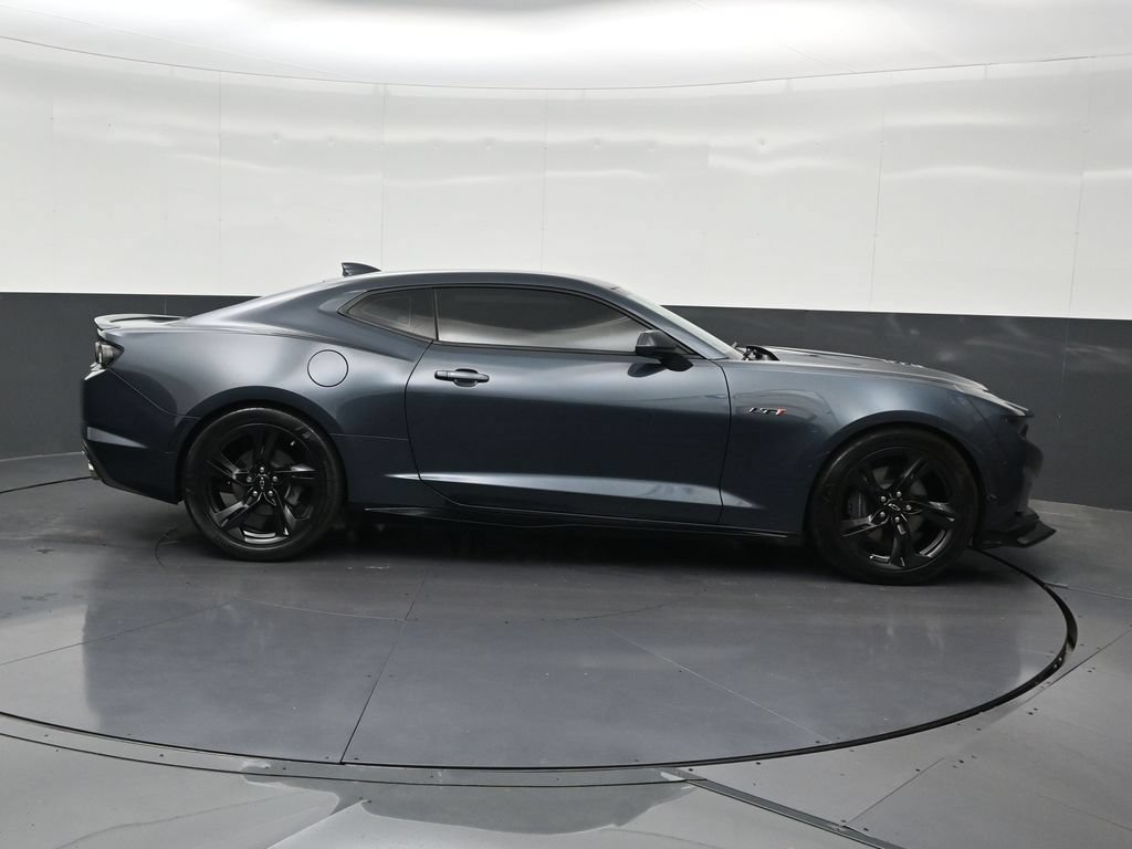 Used 2022 Chevrolet Camaro LT w/ RS Package RWD image 7