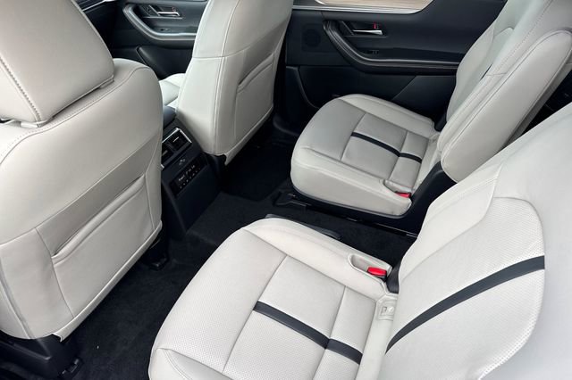 New 2025 MAZDA CX-90 Plug-In Hybrid w/ Preferred image 13