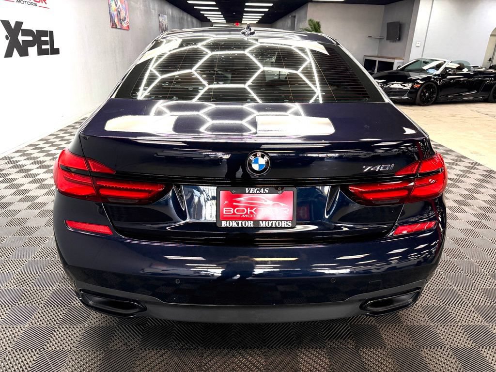 Used 2019 BMW 740i w/ M Sport Package RWD image 13