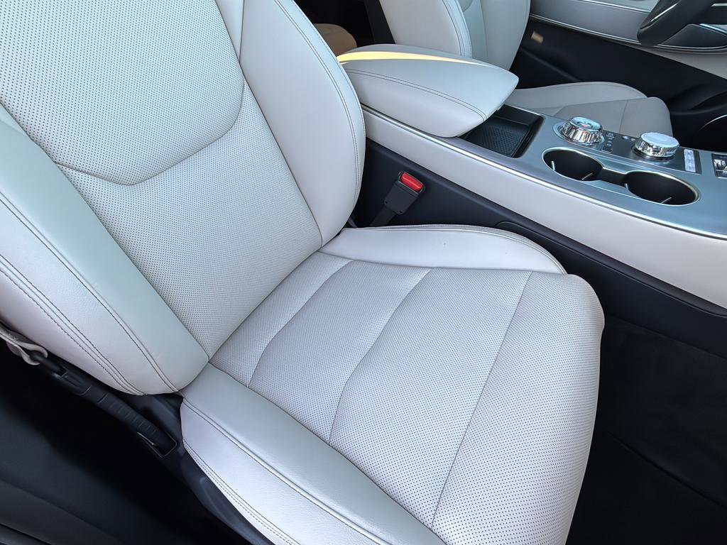 Certified 2026 Genesis GV70 2.5T Select image 52