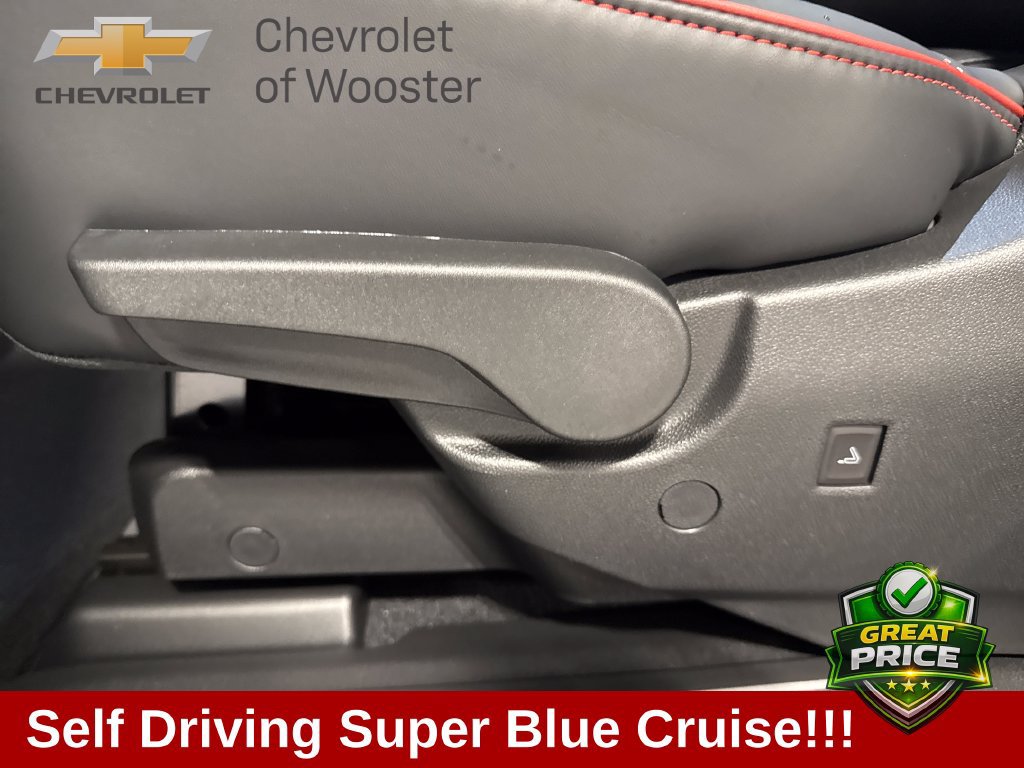New 2027 Chevrolet Traverse RS AWD/4WD image 43