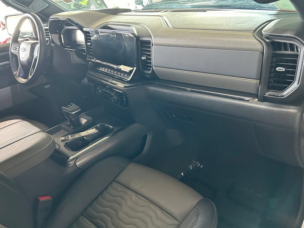 Used 2025 Chevrolet Silverado 1500 ZR2 w/ Technology Package AWD/4WD image 44