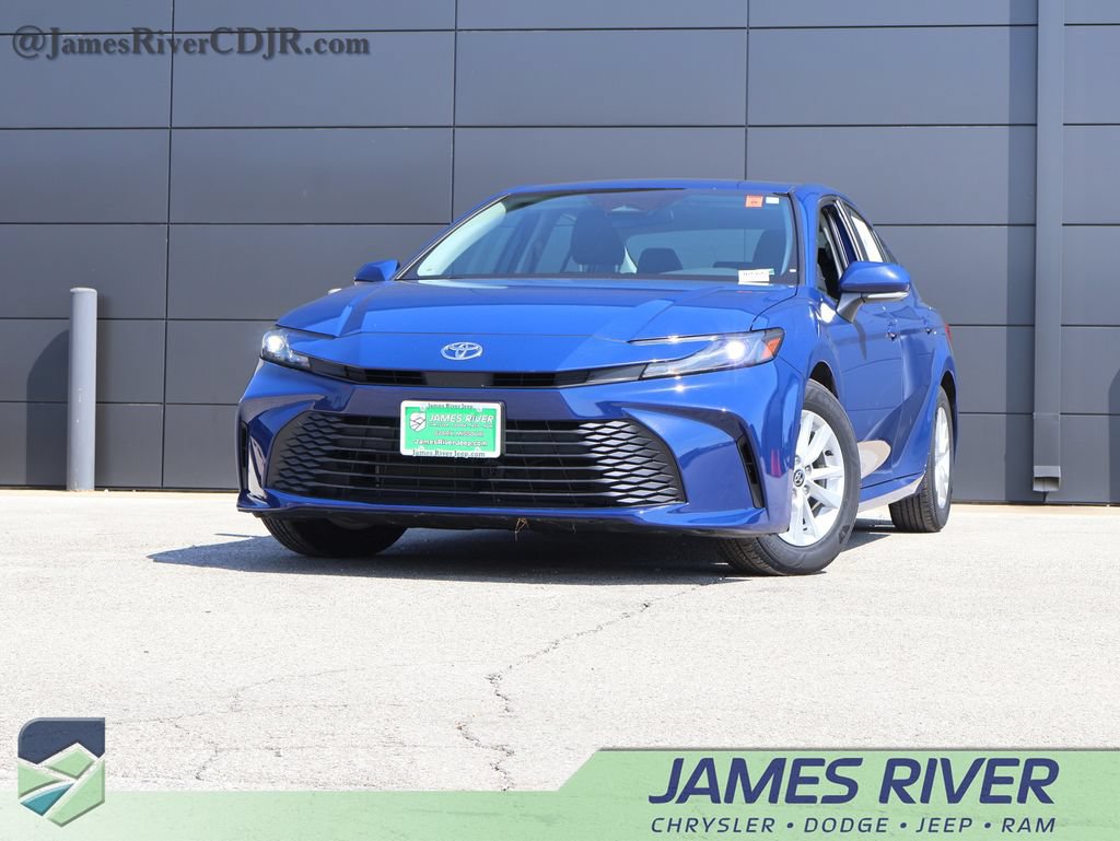 Used 2025 Toyota Camry LE FWD 360° Tour