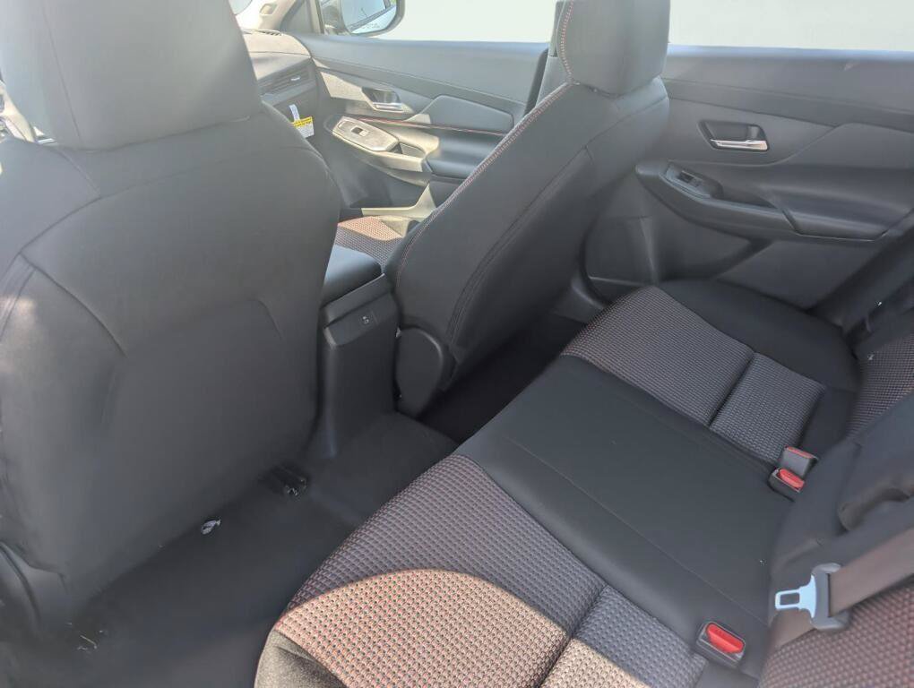 Used 2026 Nissan Sentra SR w/ SR All Weather Package FWD image 15