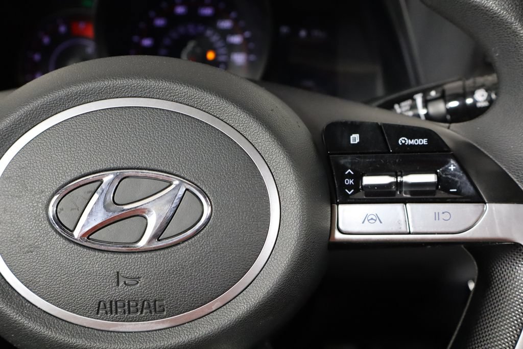 Used 2022 Hyundai Elantra SEL FWD image 10