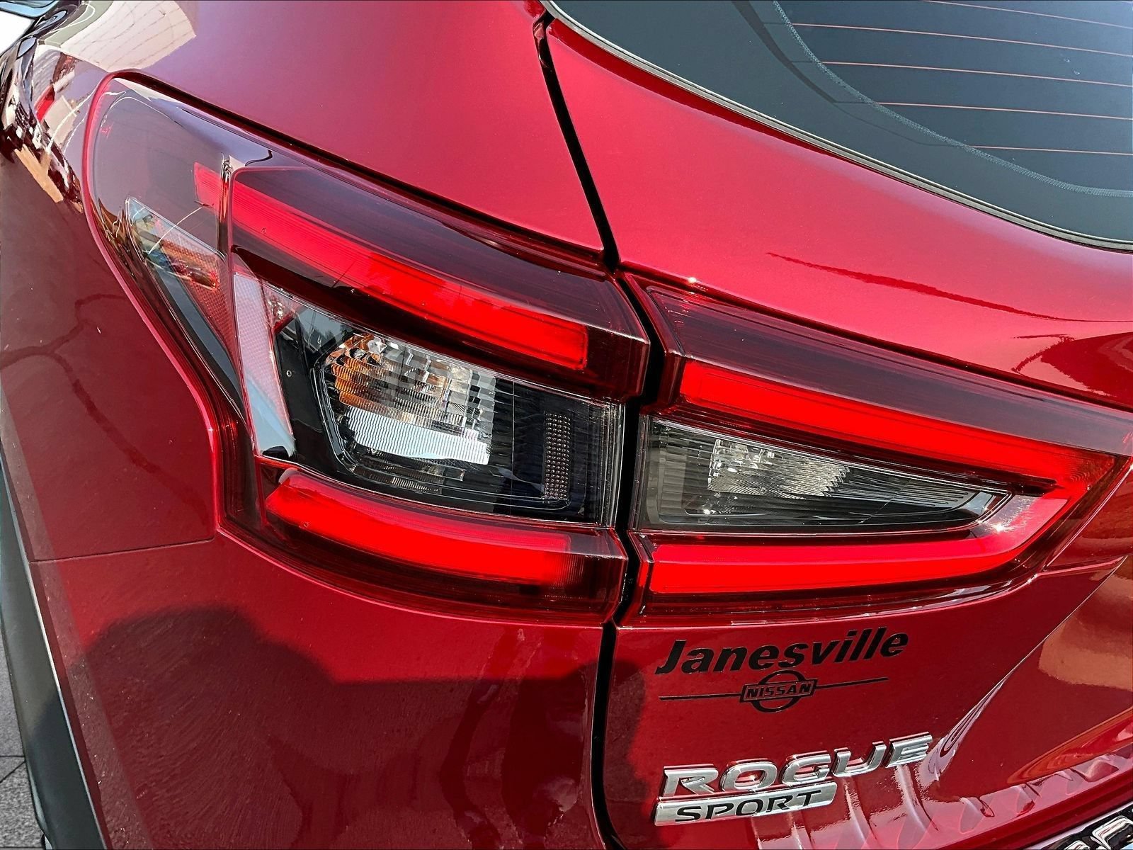 Used 2021 Nissan Rogue Sport SL w/ Premium Package AWD/4WD image 26