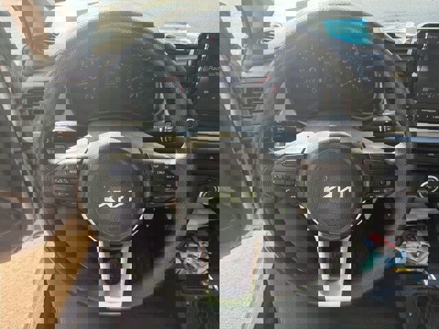 Used 2023 Kia Rio S image 15