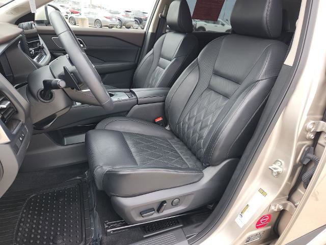 Certified 2023 Nissan Rogue Platinum w/ Platinum Premium Package image 12